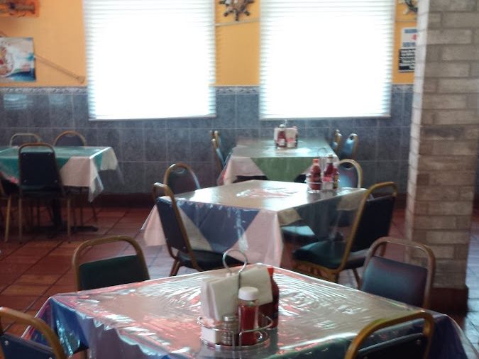 7 Mares Ensaladas Y Mariscos interior